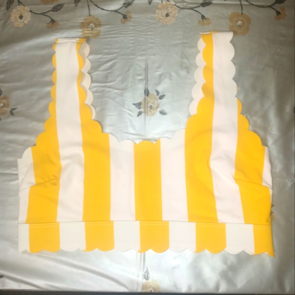 H&M scalloped edge Bikini top yellow and white size 4